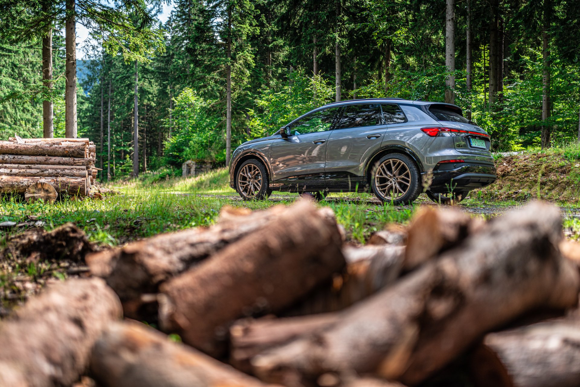 Download Electric Car SUV Audi Q4 Vehicle Audi Q4 E-tron HD Wallpaper