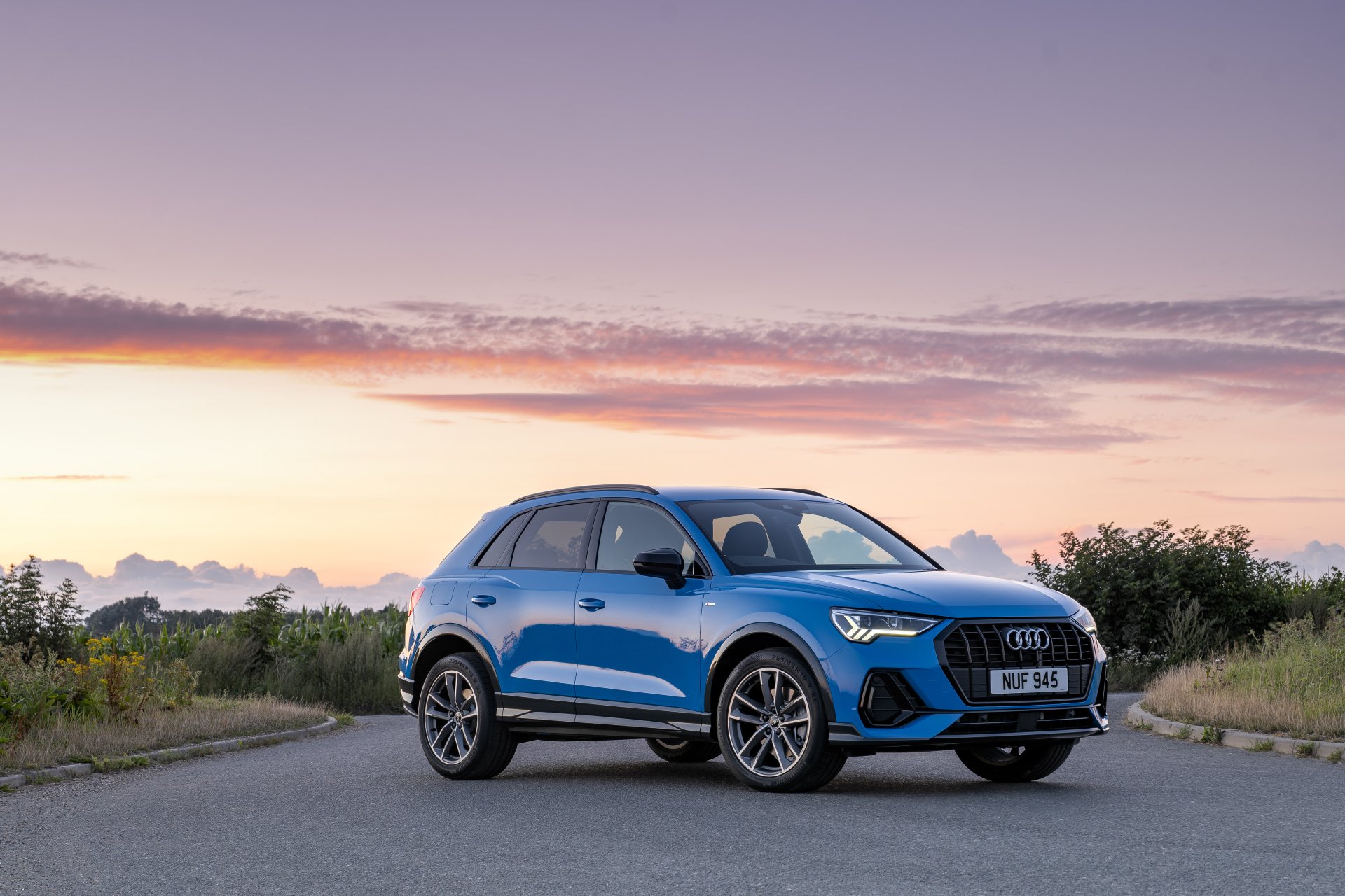 Download SUV Vehicle Audi Q3 45 TFSI Sportback S Line 4k Ultra HD Wallpaper