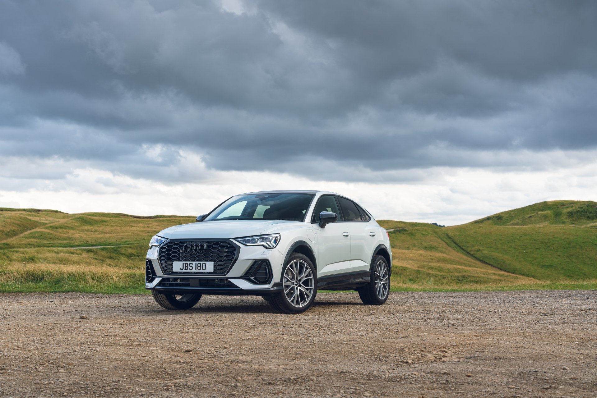 Download SUV Vehicle Audi Q3 45 TFSI Sportback S Line 4k Ultra HD Wallpaper