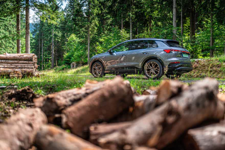  Audi Q4 40 e-tron S line quattro "Edition One"