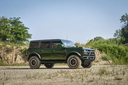  2021 Ford Bronco 4-Door Outer Banks