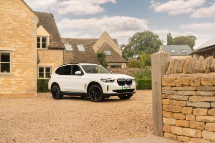  White BMW iX3 "Premier Edition" (G08)