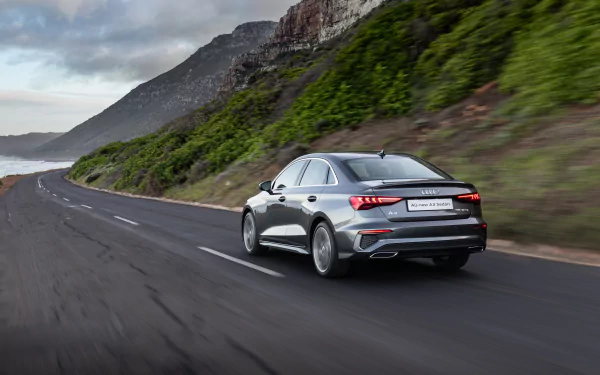  Audi A3 Sedan 35 TFSI S line