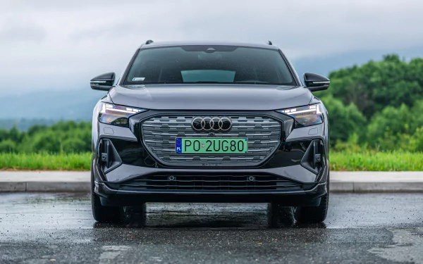  Audi Q4 40 e-tron S line quattro "Edition One"