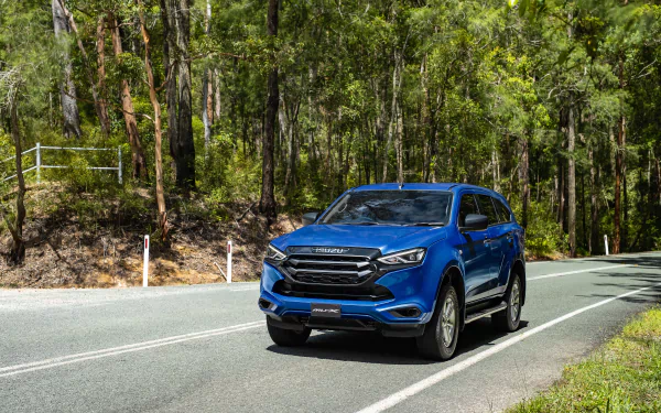  Isuzu MU-X 4×4 LS-M