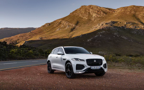  Jaguar F-Pace D300 R-Dynamic Black Pack