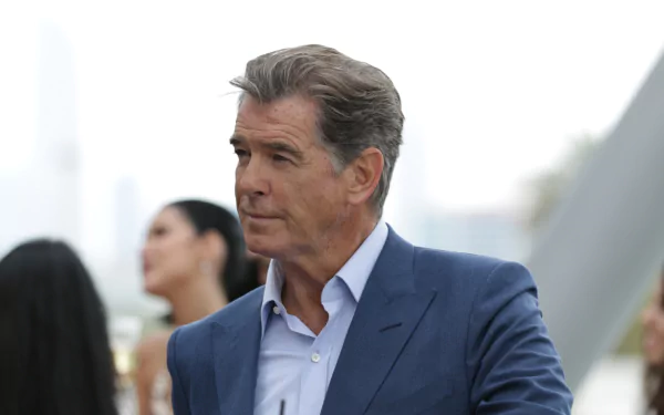 Pierce Brosnan movie The Misfits HD Desktop Wallpaper | Background Image