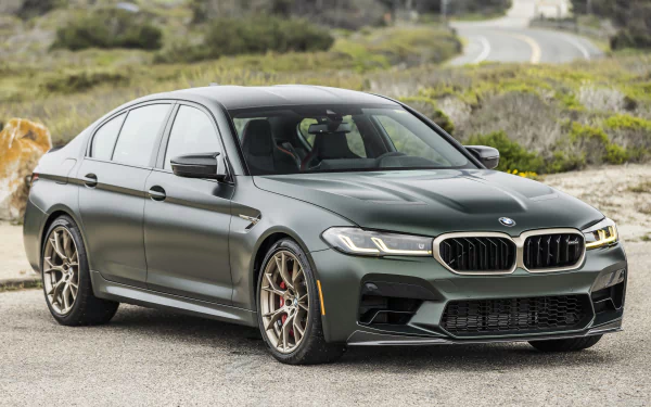 BMW M5 CS in 4K Ultra HD – Dynamic Power Unleashed