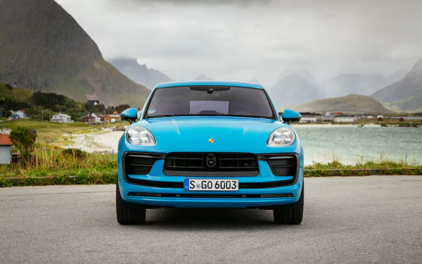  Blue Porsche Macan (95B)