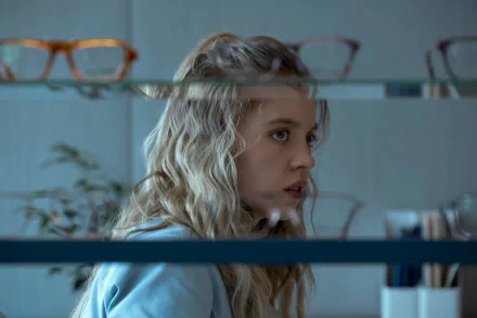 Sydney Sweeney movie The Voyeurs HD Desktop Wallpaper | Background Image