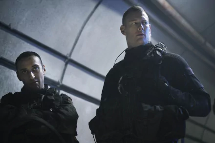 Tom Hopper movie SAS: Red Notice HD Desktop Wallpaper | Background Image
