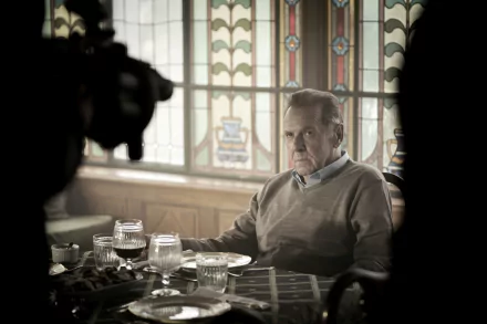 Tom Wilkinson movie SAS: Red Notice HD Desktop Wallpaper | Background Image