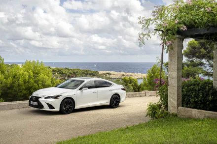 Lexus ES 300h F SPORT vehicle Lexus ES 300H HD Desktop Wallpaper | Background Image