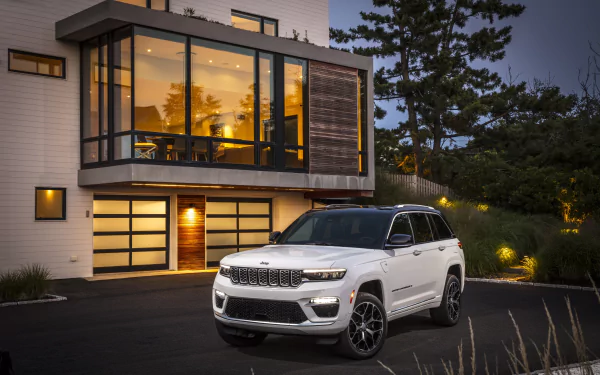  2022 Jeep Grand Cherokee Summit Reserve 4xe (WL)