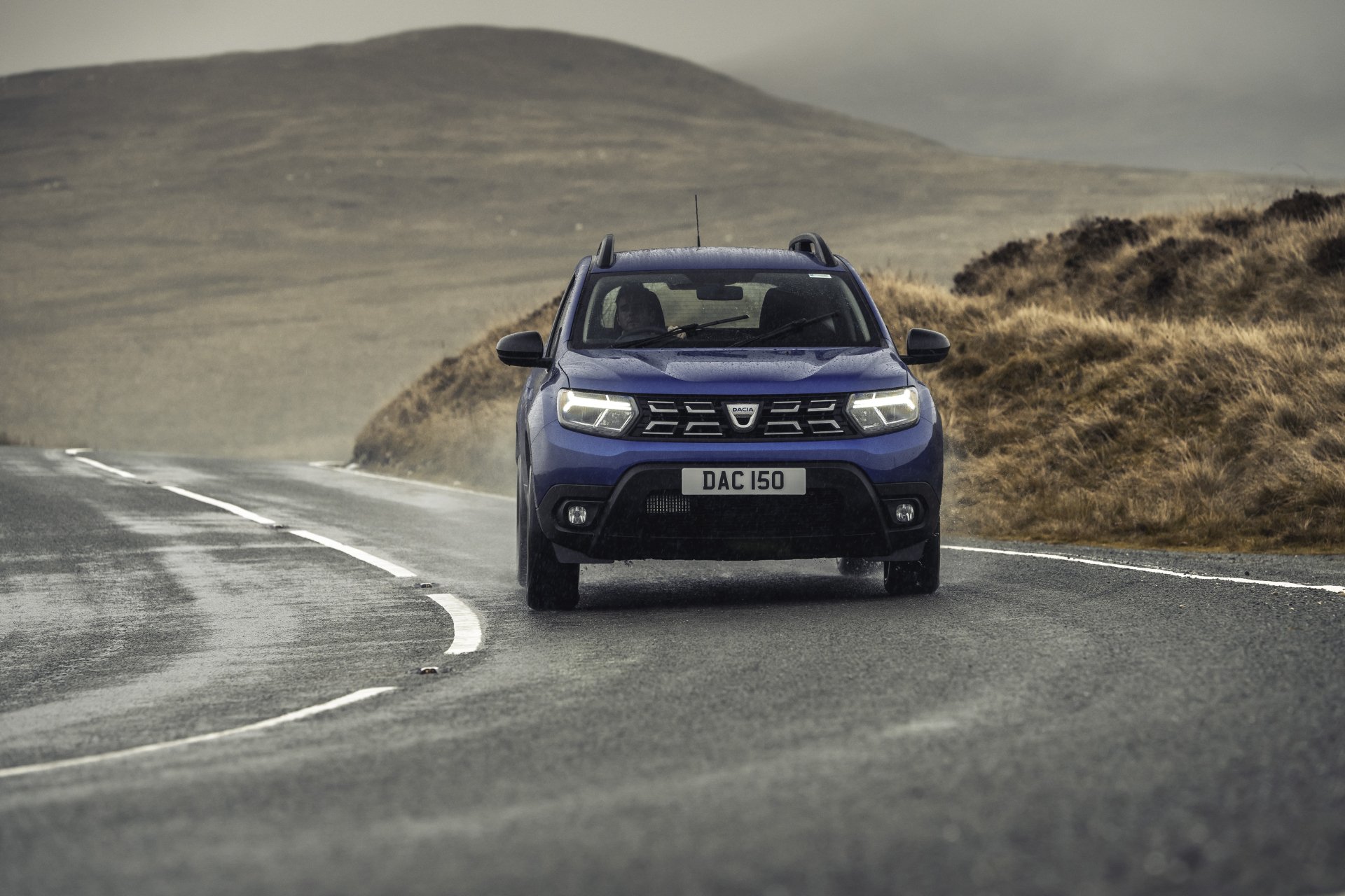 Download SUV Vehicle Dacia Duster 4k Ultra HD Wallpaper