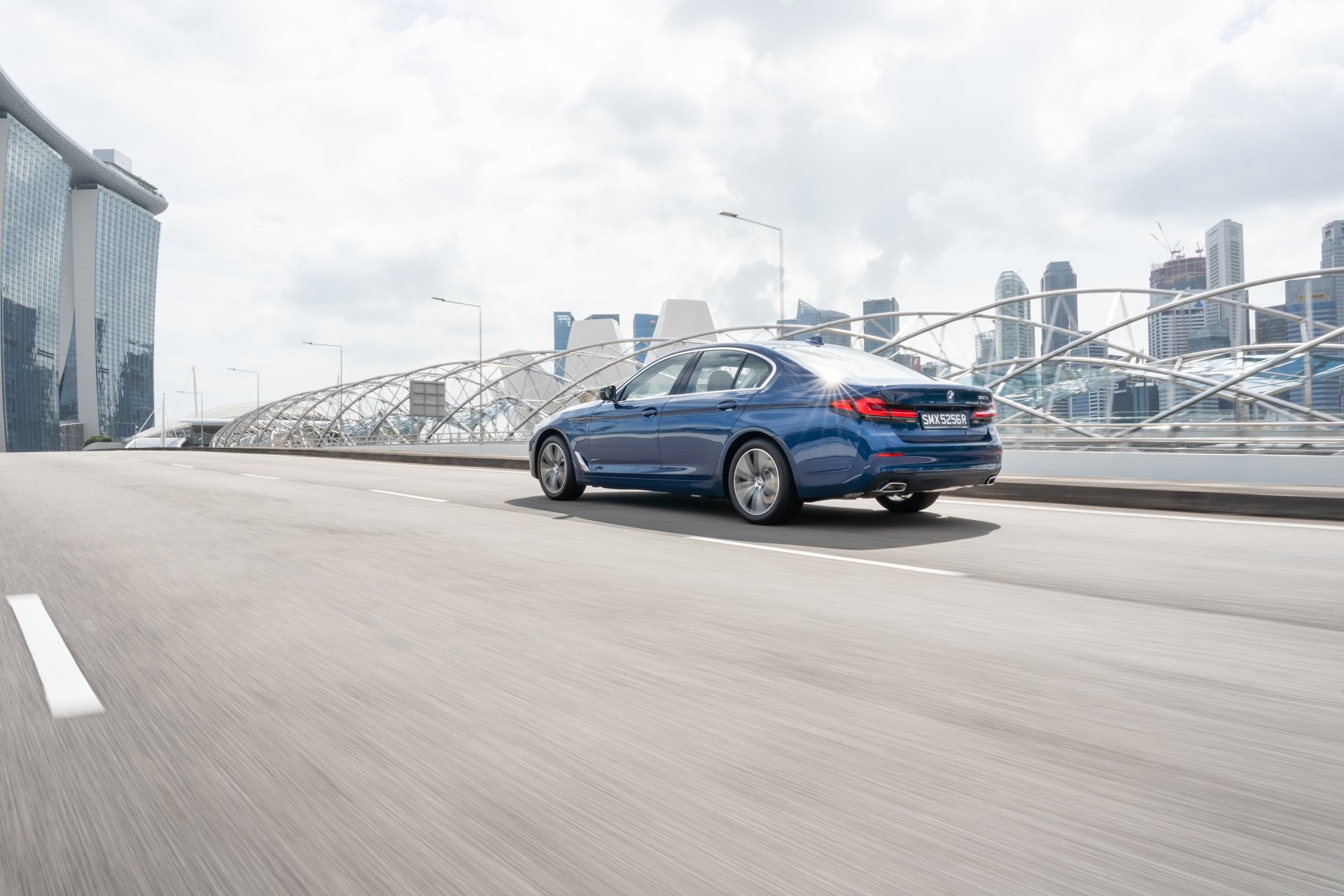 Download BMW 530e Luxury Line Vehicle BMW 5 Series 4k Ultra HD Wallpaper