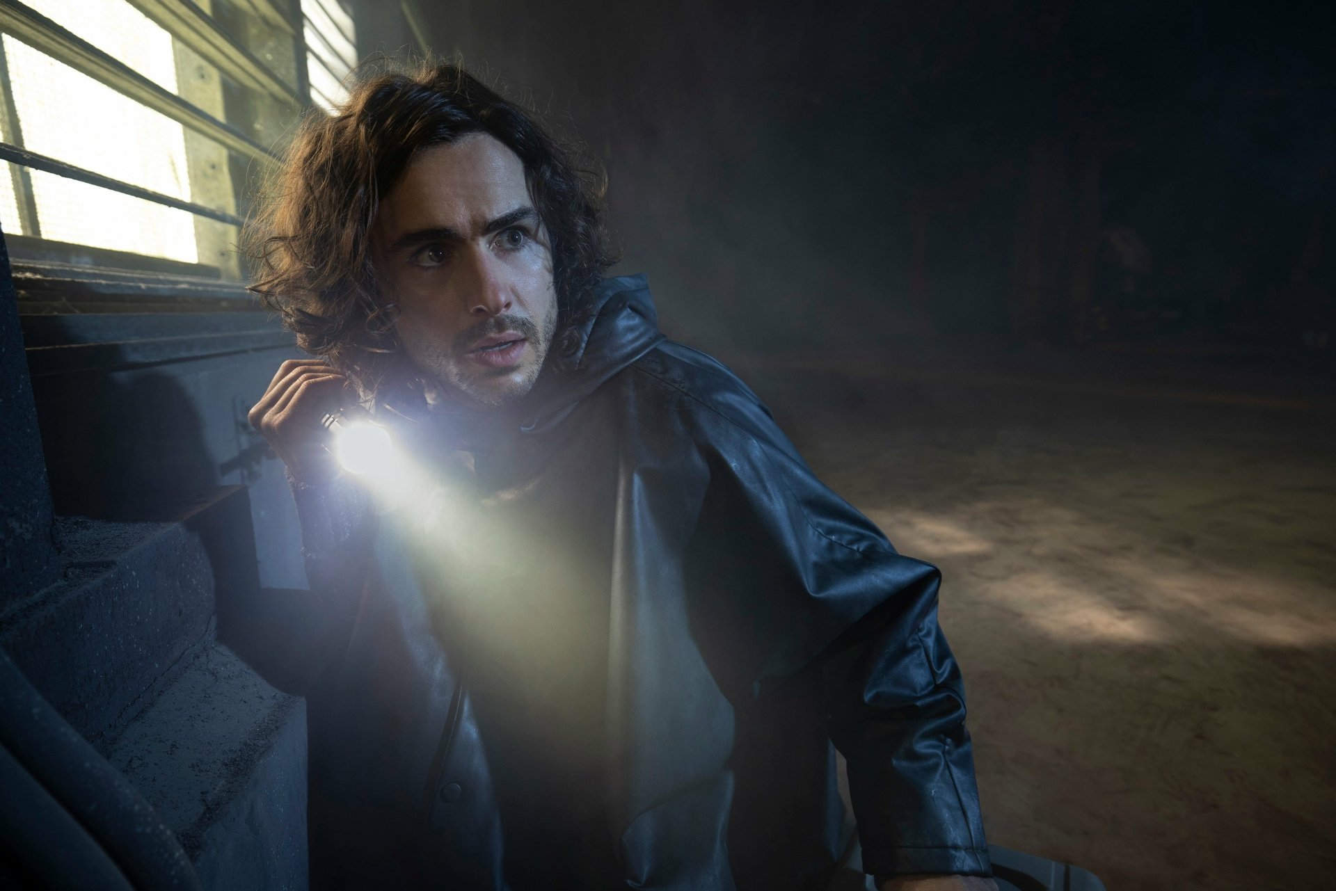 Download Ben Schnetzer TV Show Y: The Last Man HD Wallpaper