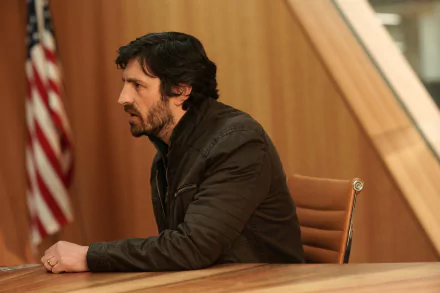 Eoin Macken TV Show La Brea HD Desktop Wallpaper | Background Image