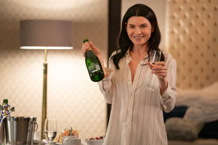 Julianna Margulies TV Show The Morning Show HD Desktop Wallpaper | Background Image