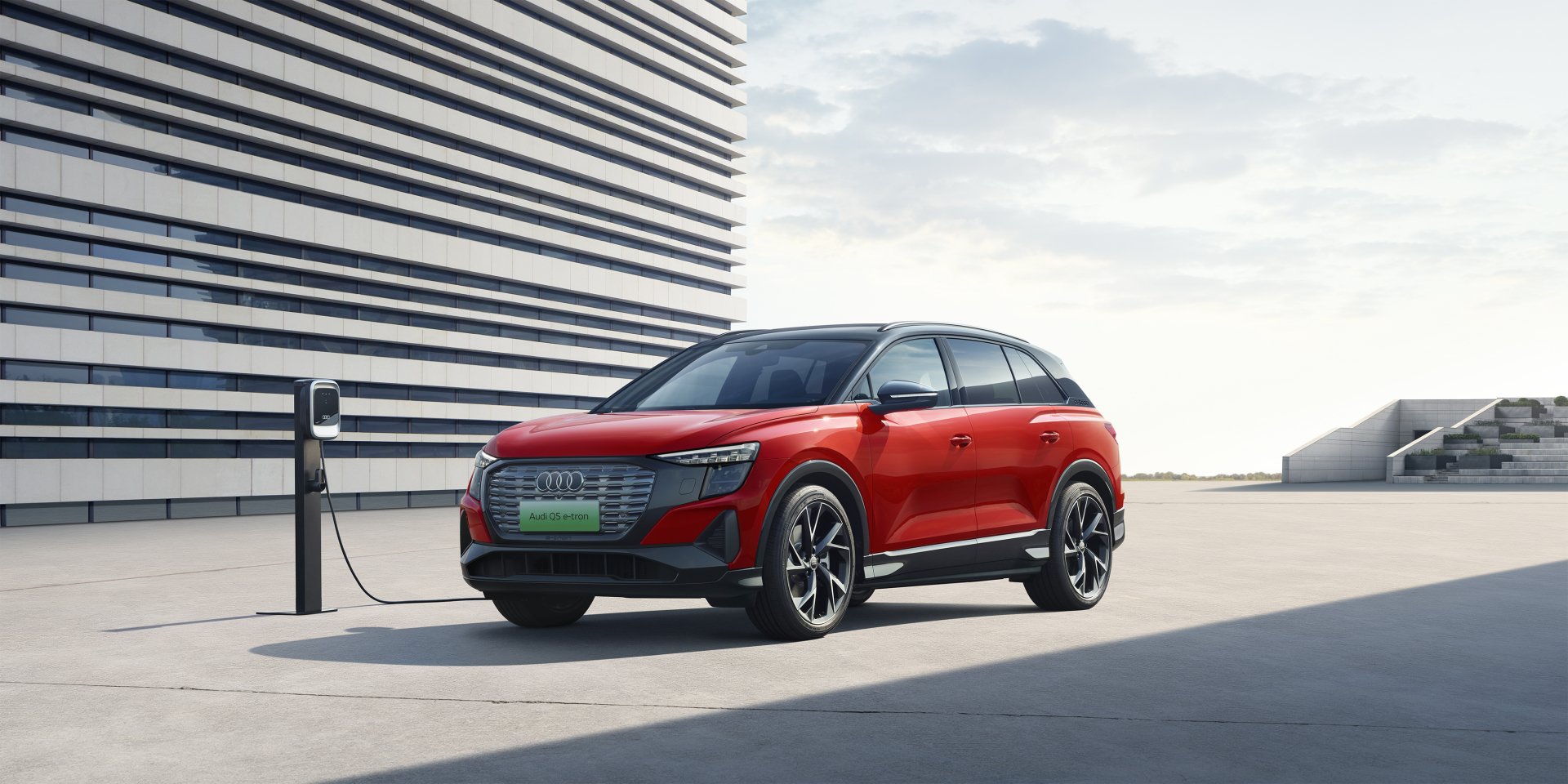 Download Electric Car SUV Vehicle Audi Q5 50 E-tron Quattro HD Wallpaper