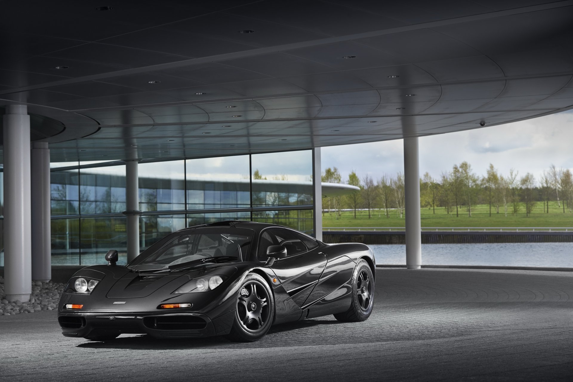 Download Supercar Vehicle McLaren F1 4k Ultra HD Wallpaper