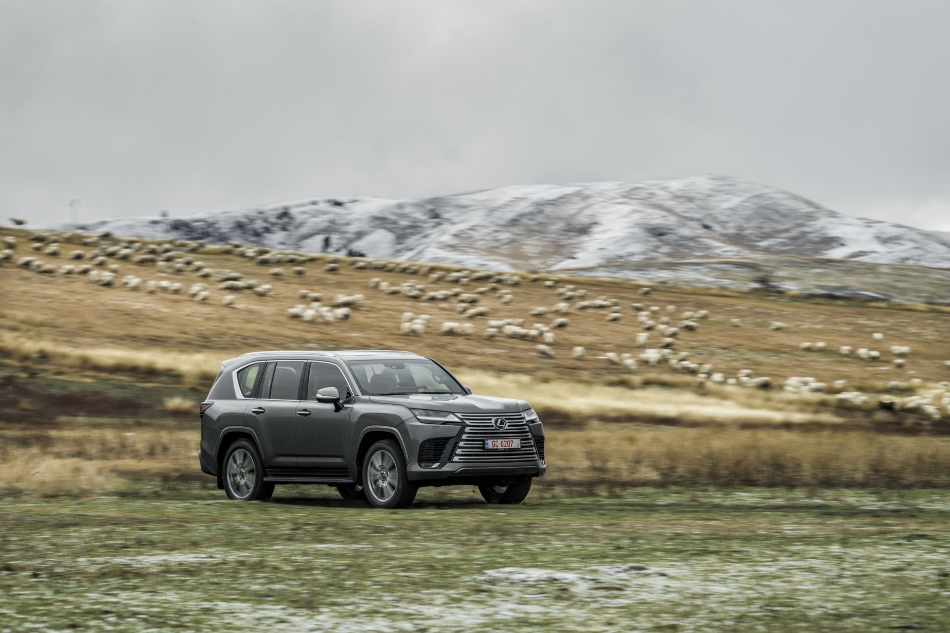 Download SUV Vehicle Lexus LX 600 4k Ultra HD Wallpaper