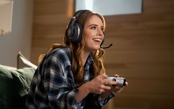 Women Mood Redhead Gamer HD Wallpaper | Background Image