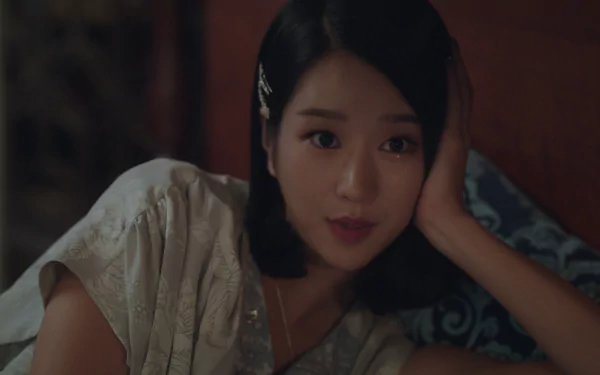  Seo Yea-ji Thinking