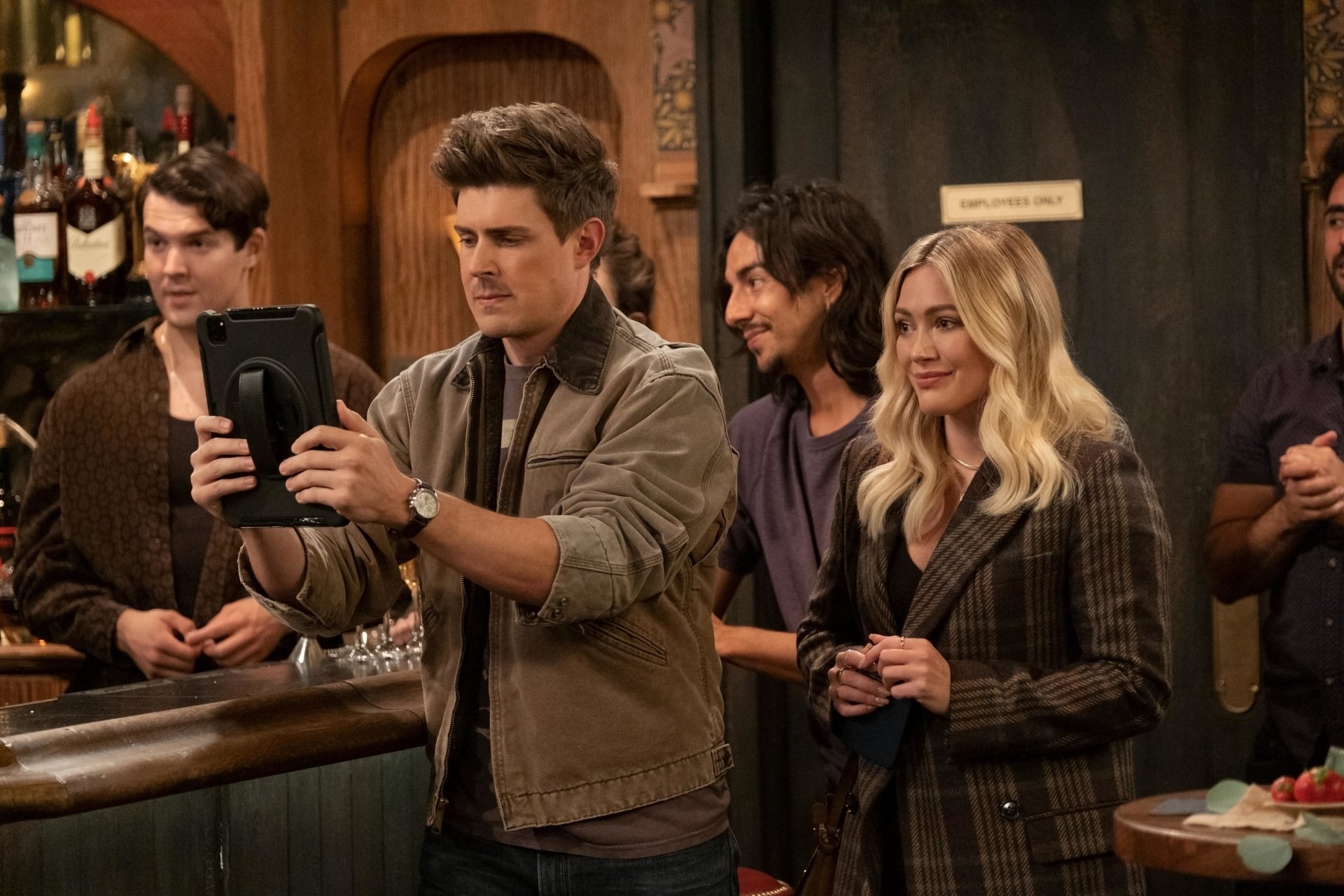 Download Hilary Duff TV Show How I Met Your Father 4k Ultra HD Wallpaper