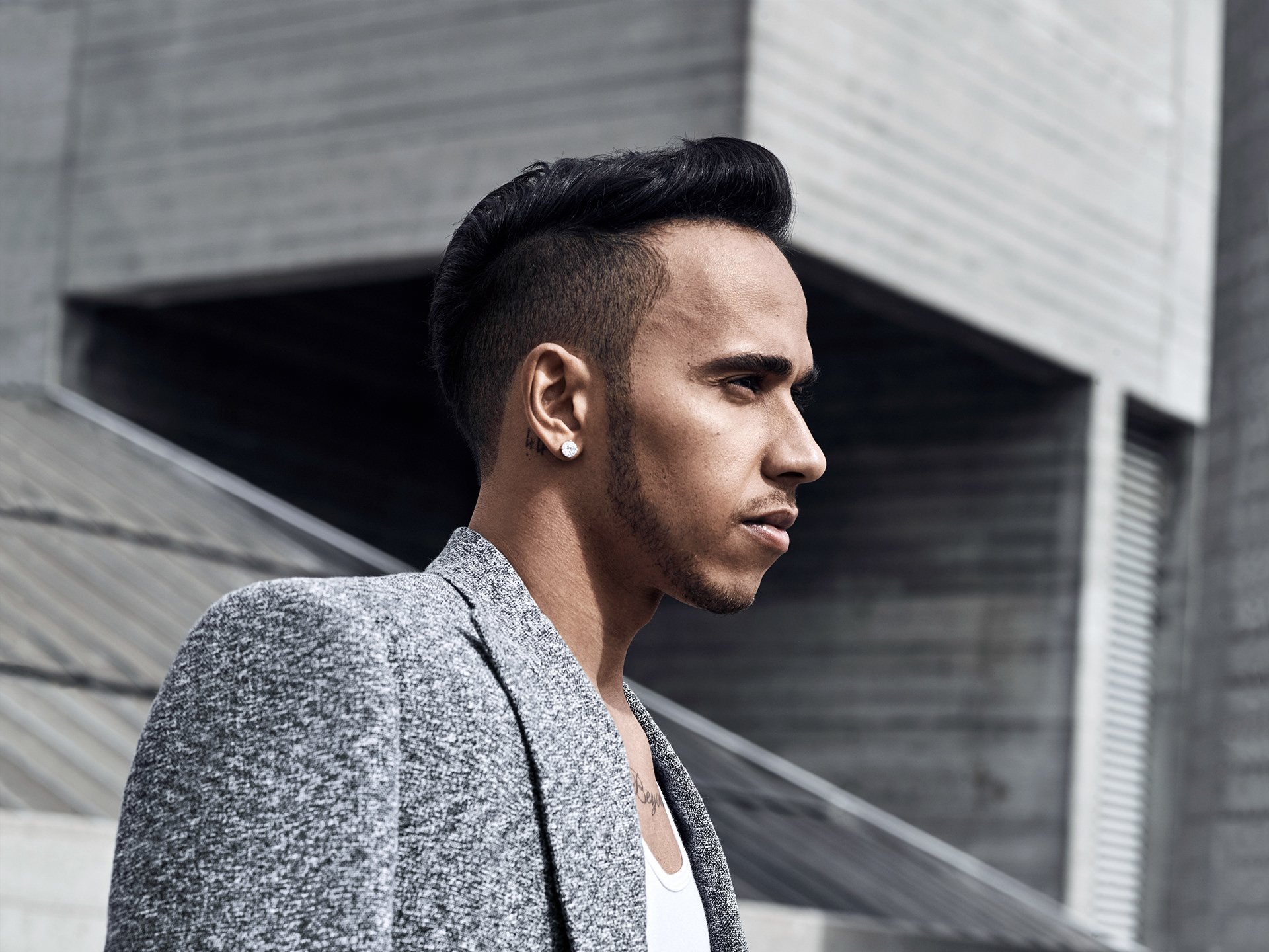 Download Lewis Hamilton Sports HD Wallpaper