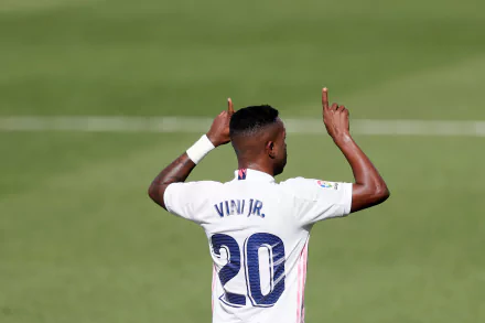 Vinícius Júnior Sports HD Desktop Wallpaper | Background Image