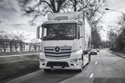 vehicle Mercedes-Benz Actros HD Desktop Wallpaper | Background Image