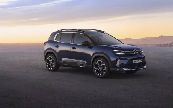 SUV vehicle Citroen C5 Aircross HD Desktop Wallpaper | Background Image