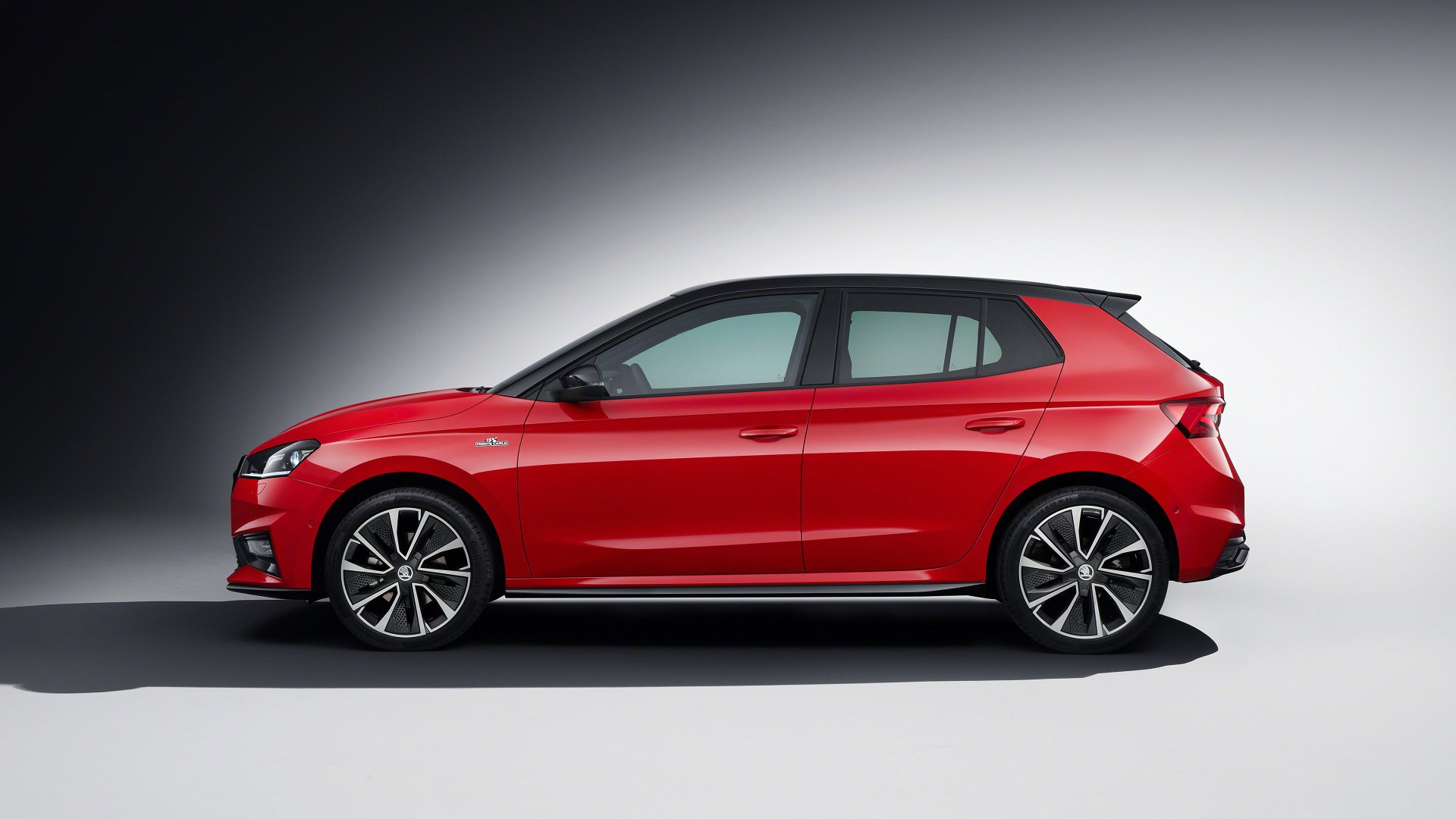 Download Vehicle Skoda Fabia 4k Ultra HD Wallpaper