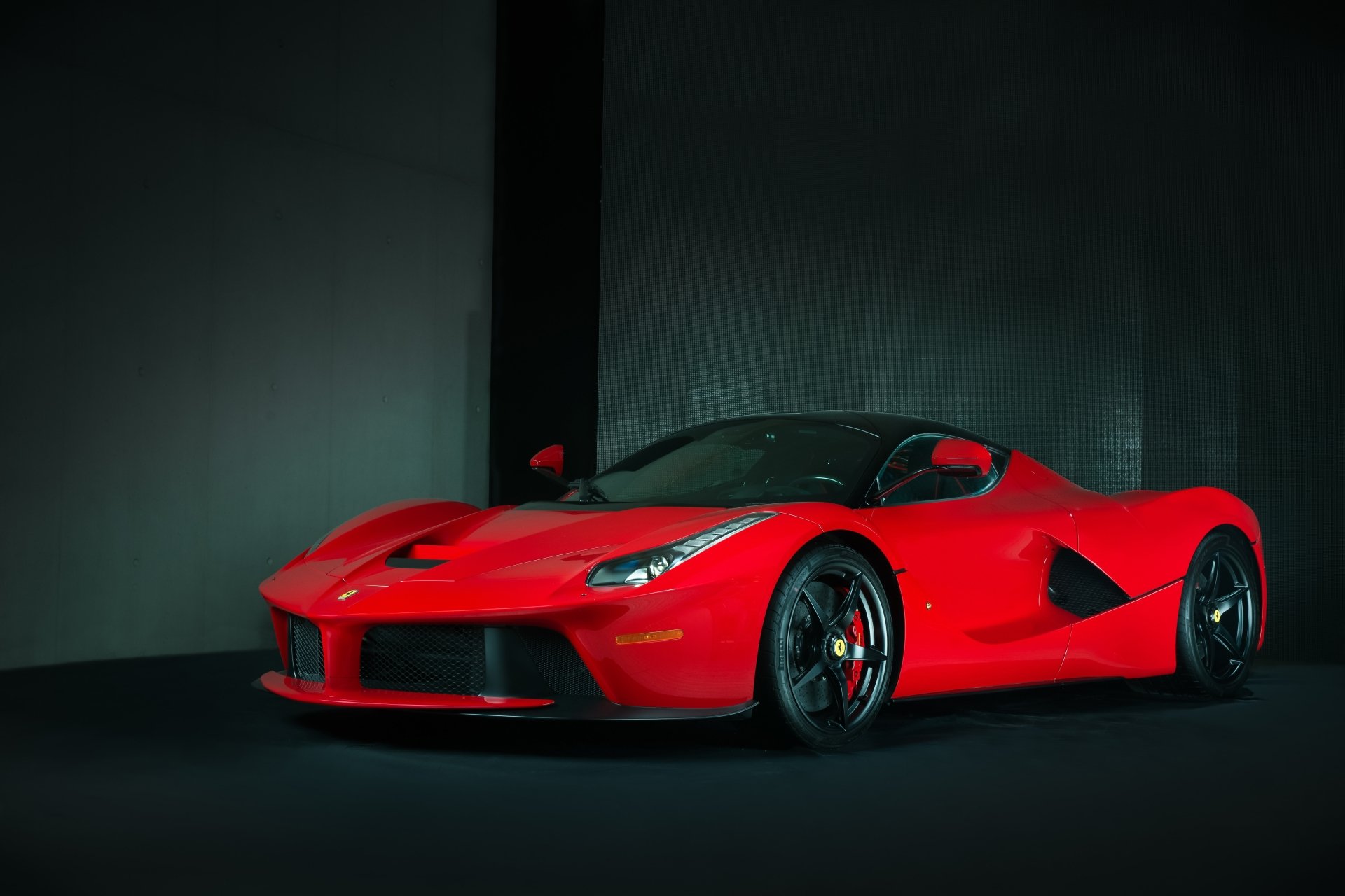 Download Supercar Vehicle Ferrari LaFerrari 4k Ultra HD Wallpaper