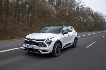 SUV Kia Sportage GT-Line PHEV vehicle Kia Sportage GT-Line HD Desktop Wallpaper | Background Image