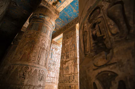  Medinet Habu, Egypt