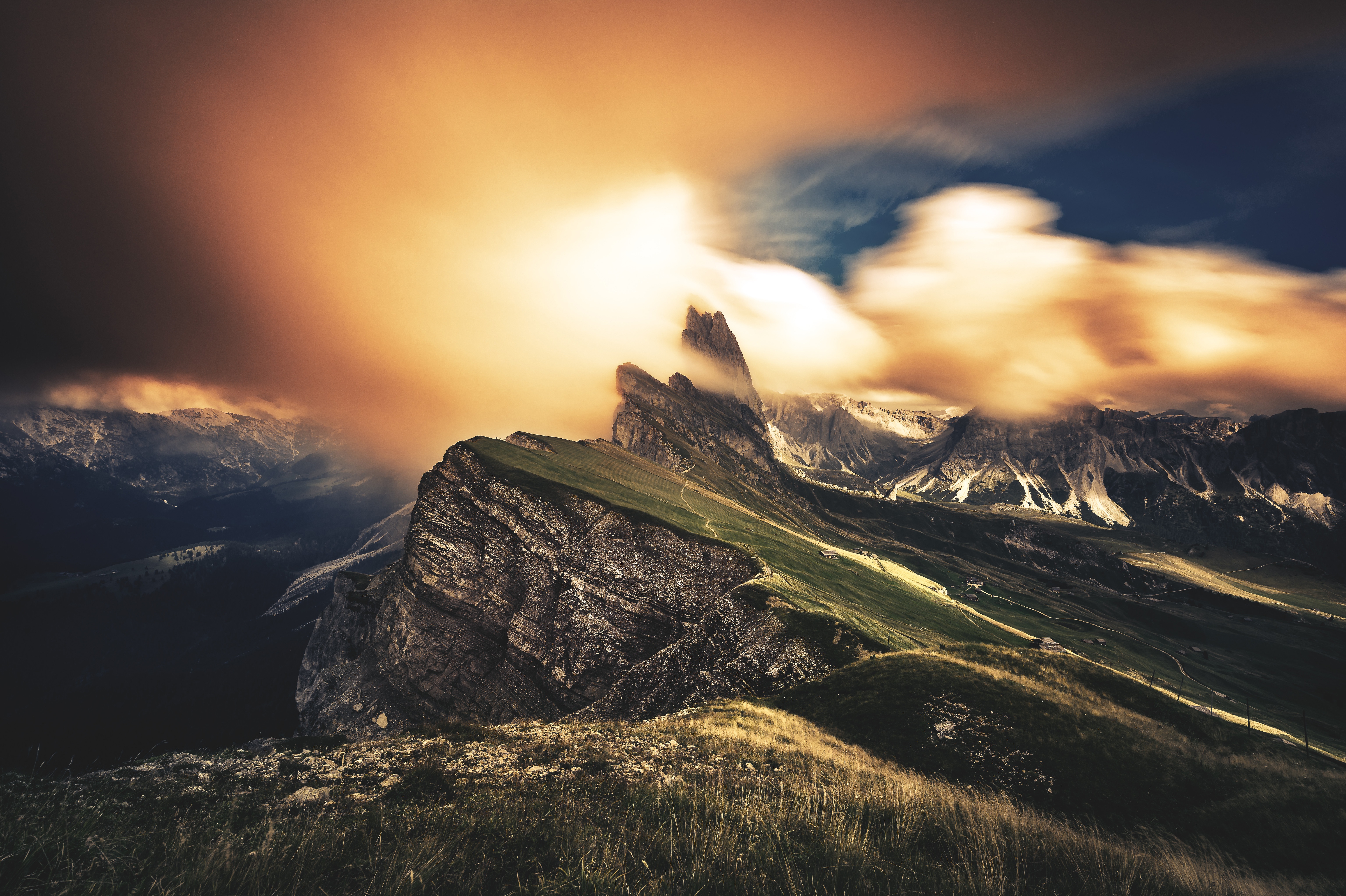 Light mountain. Пейзаж горы. Горы небо. Горы скалы. Закат в горах Дагестана.