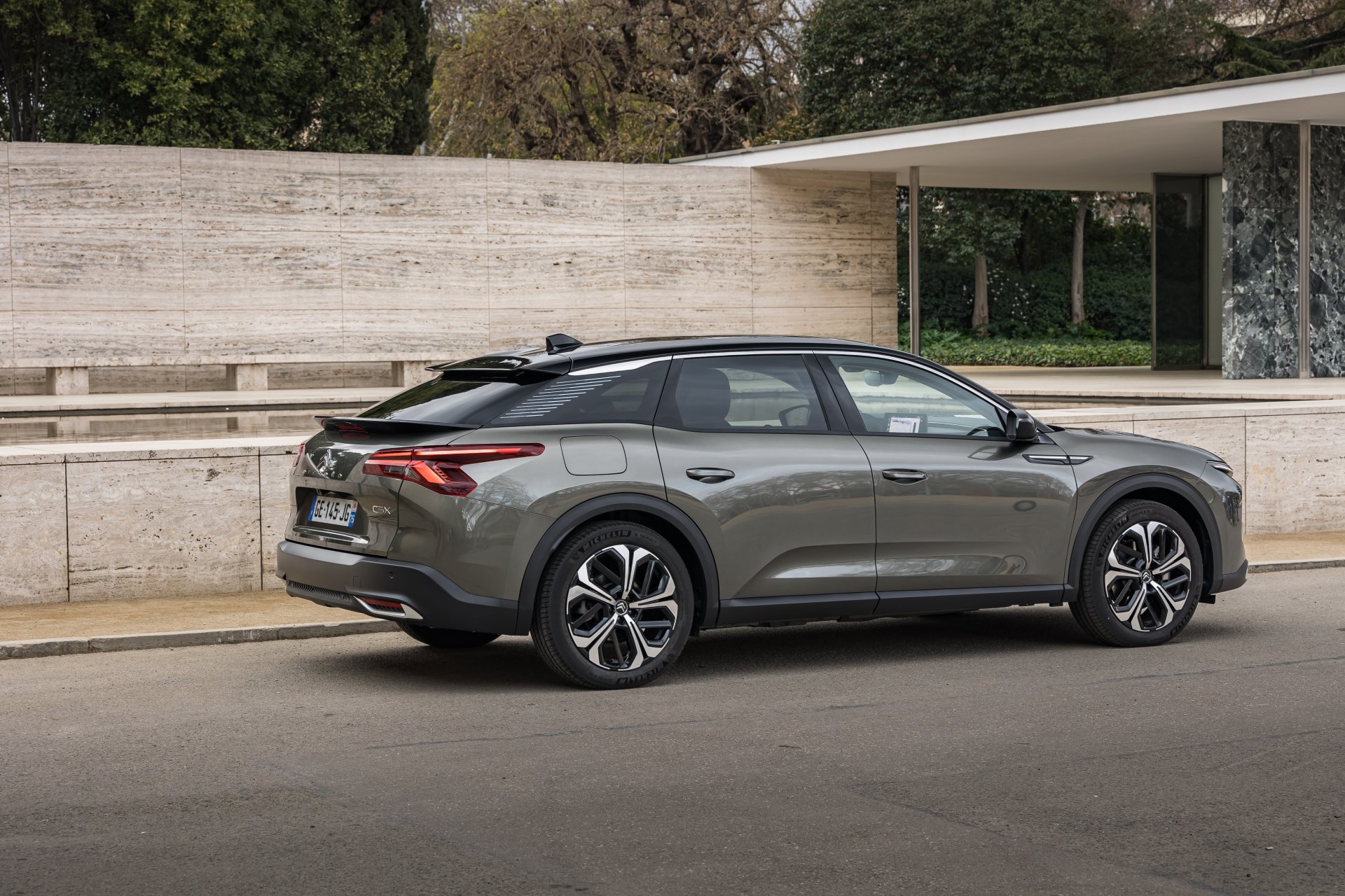 Download Vehicle Citroën C5 X 4k Ultra HD Wallpaper