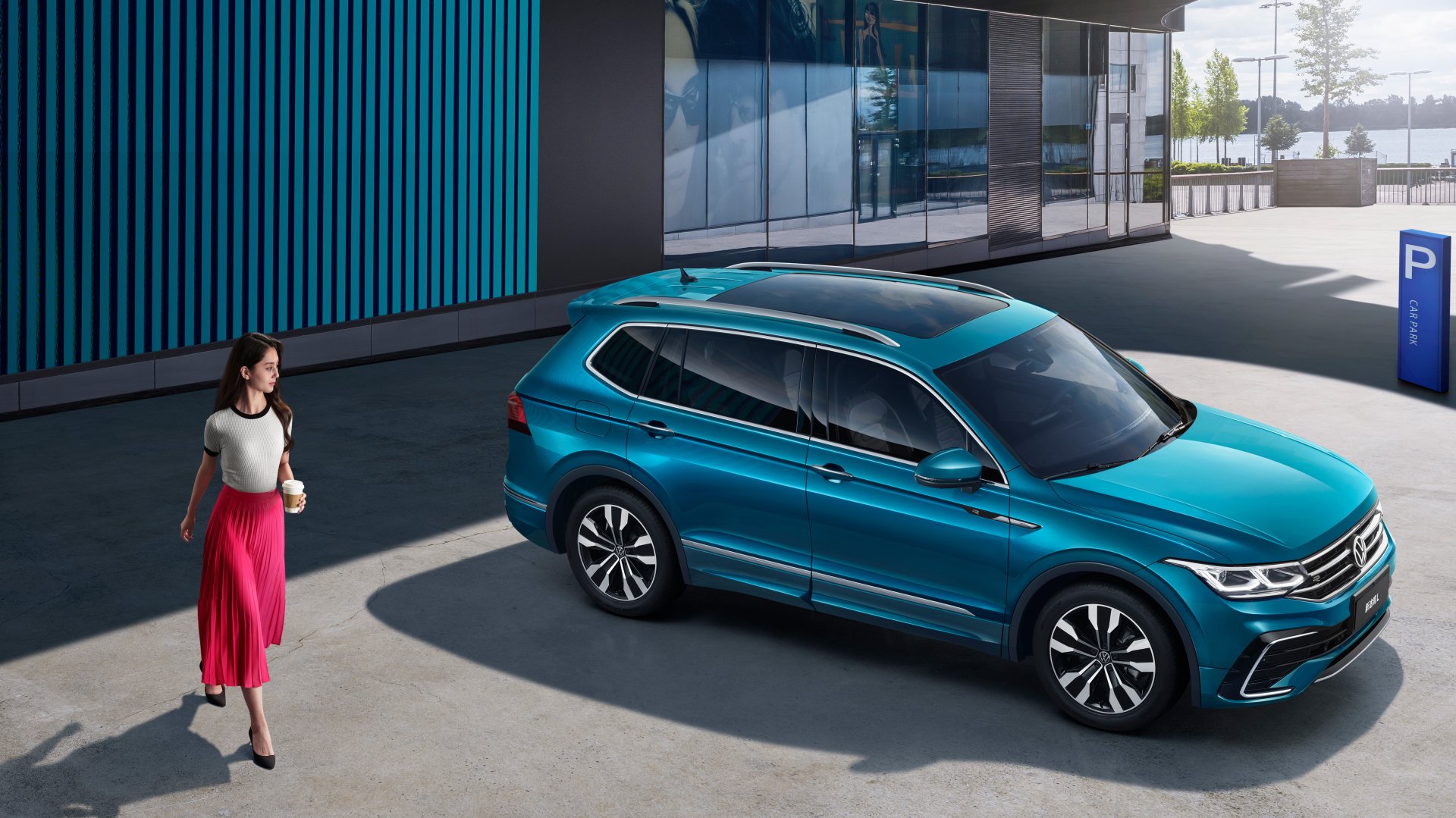 Download Vehicle Volkswagen Tiguan L 4k Ultra HD Wallpaper