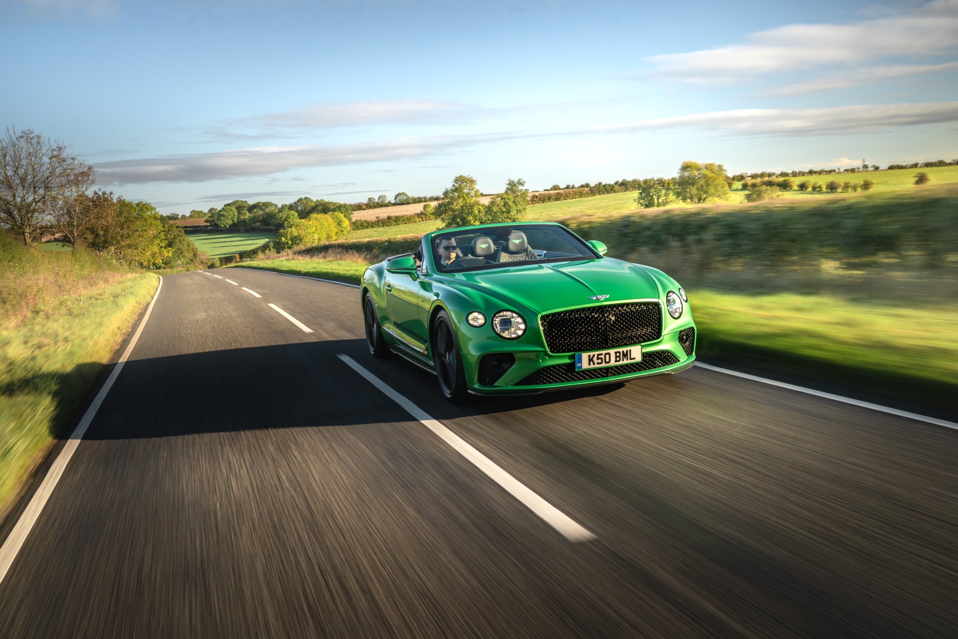 Download Vehicle Bentley Continental GT V8 Convertible 4k Ultra HD Wallpaper