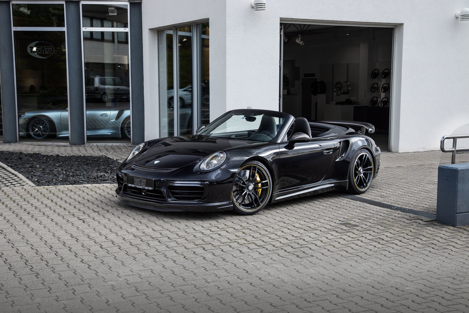 Download Vehicle Porsche 911 Turbo HD Wallpaper