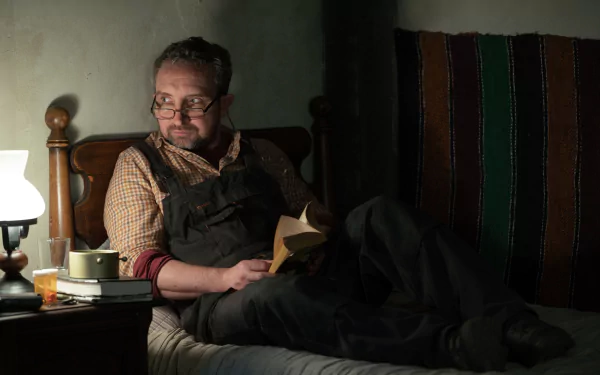 Eddie Marsan movie The Contractor (2022) HD Desktop Wallpaper | Background Image