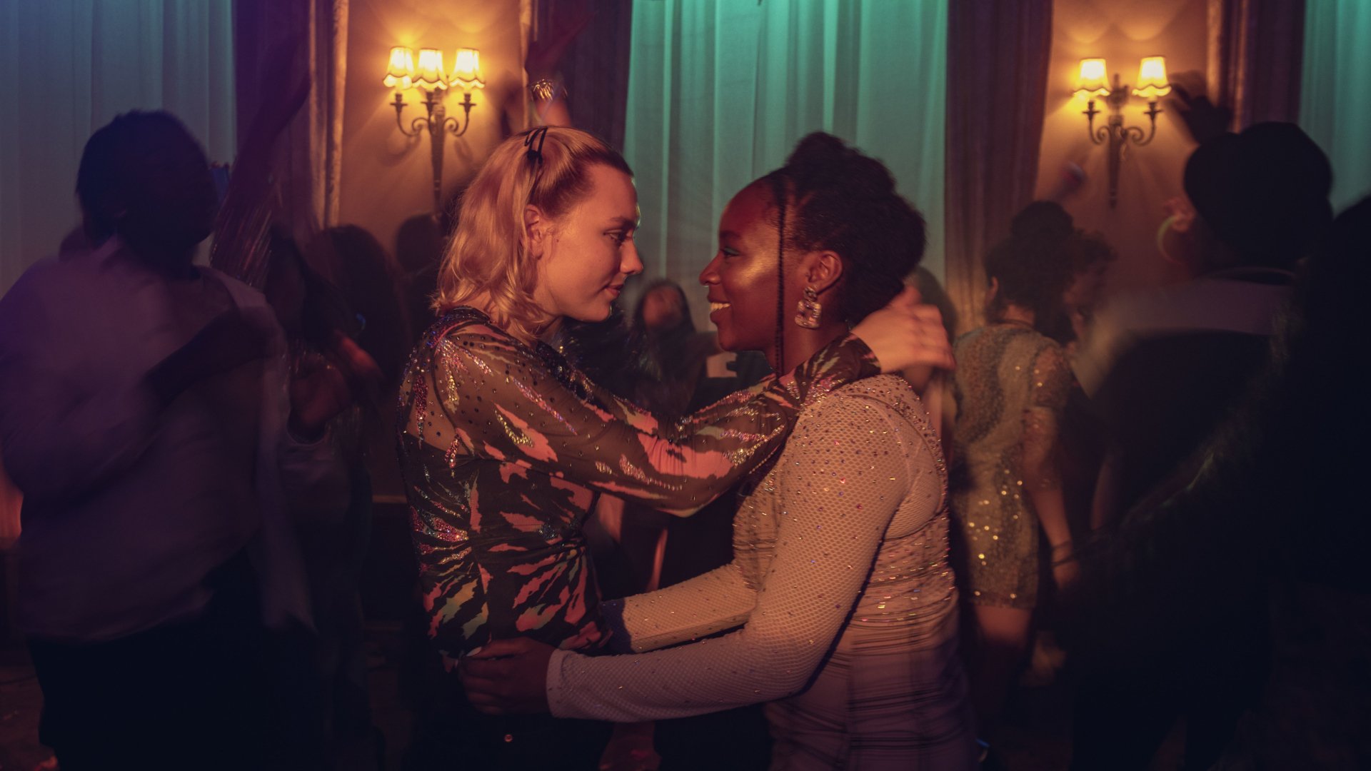 Download TV Show Heartstopper 4k Ultra HD Wallpaper