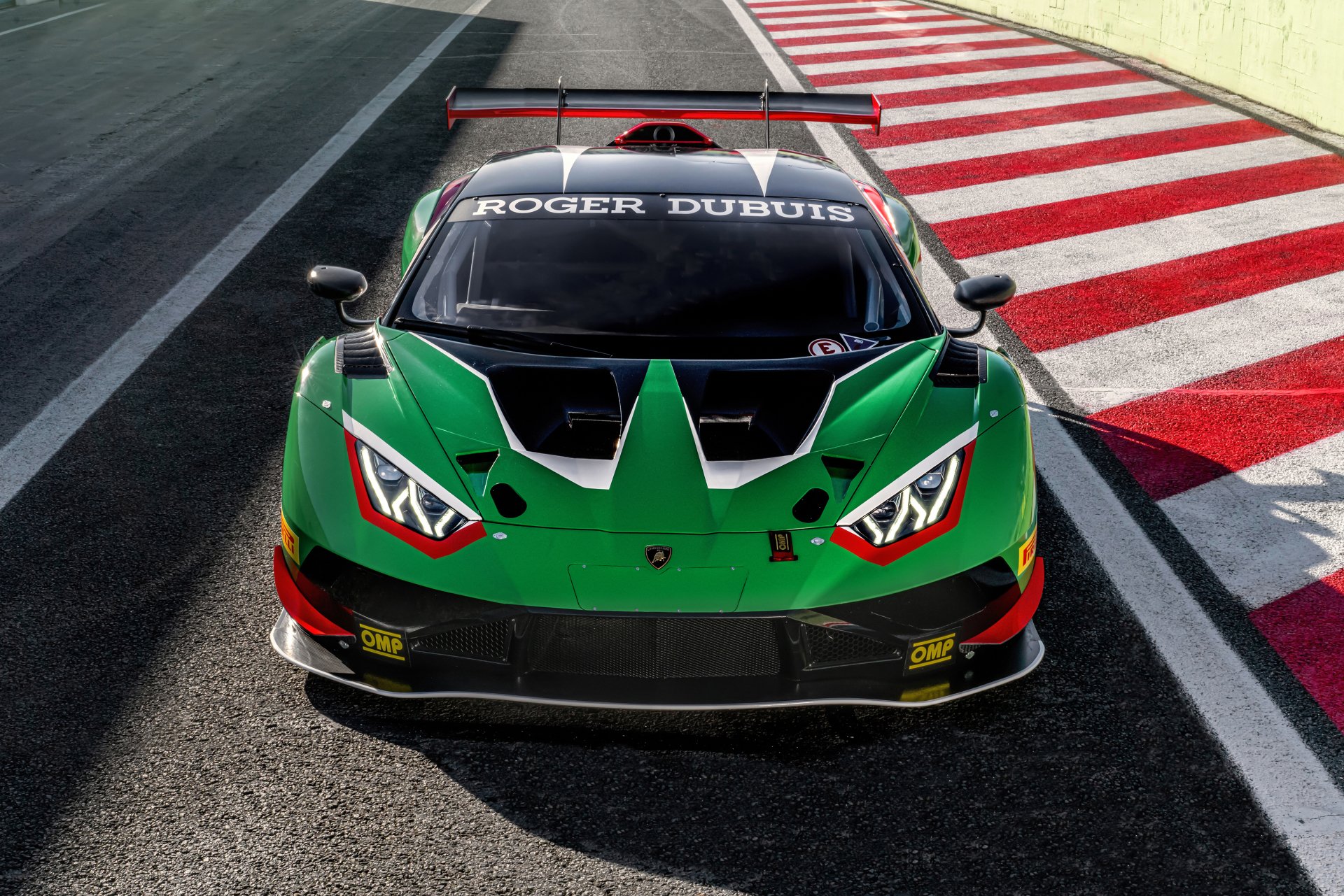 Download Vehicle Lamborghini Huracán GT3 4k Ultra HD Wallpaper