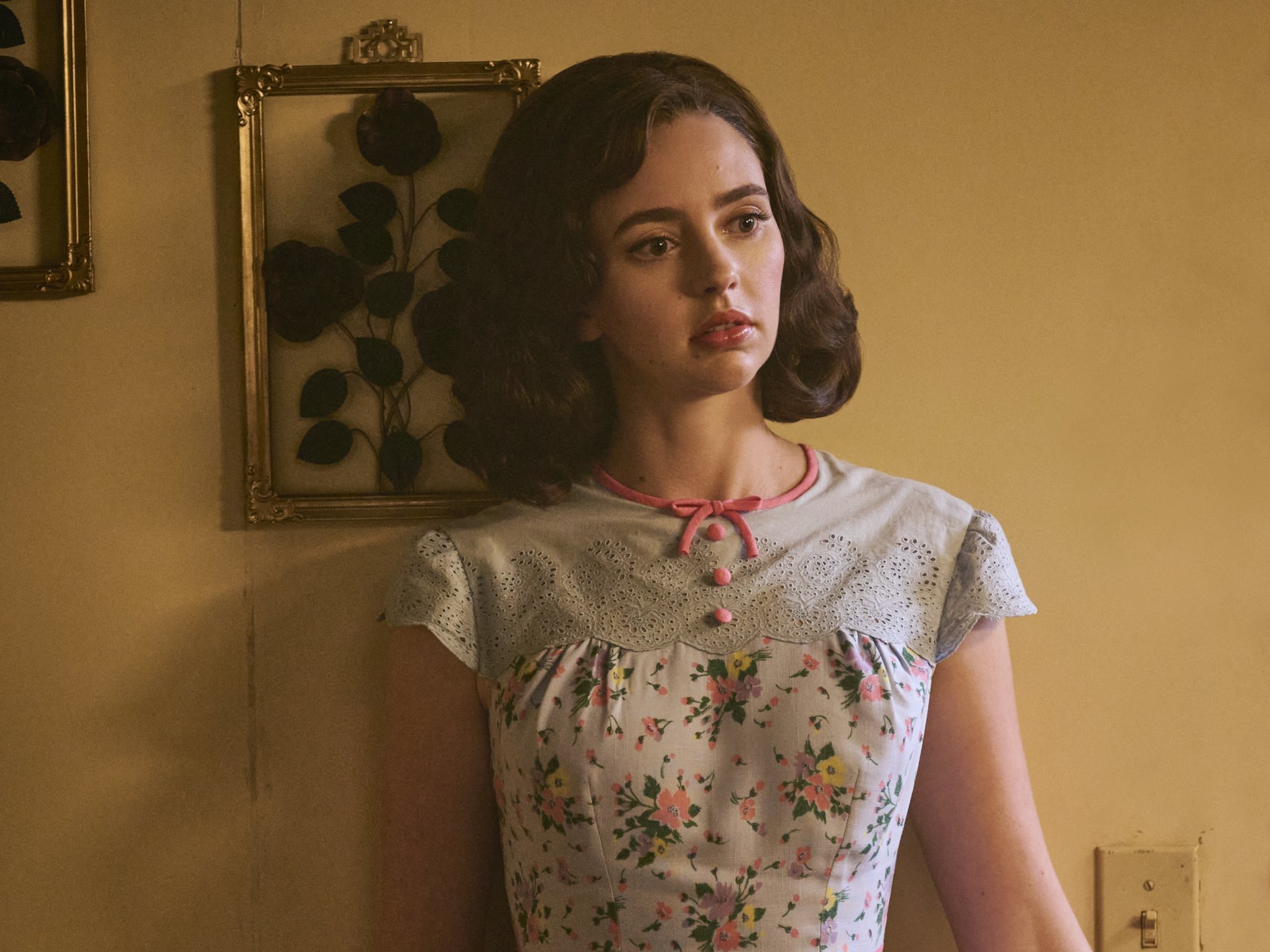 Download Movie Elvis HD Wallpaper