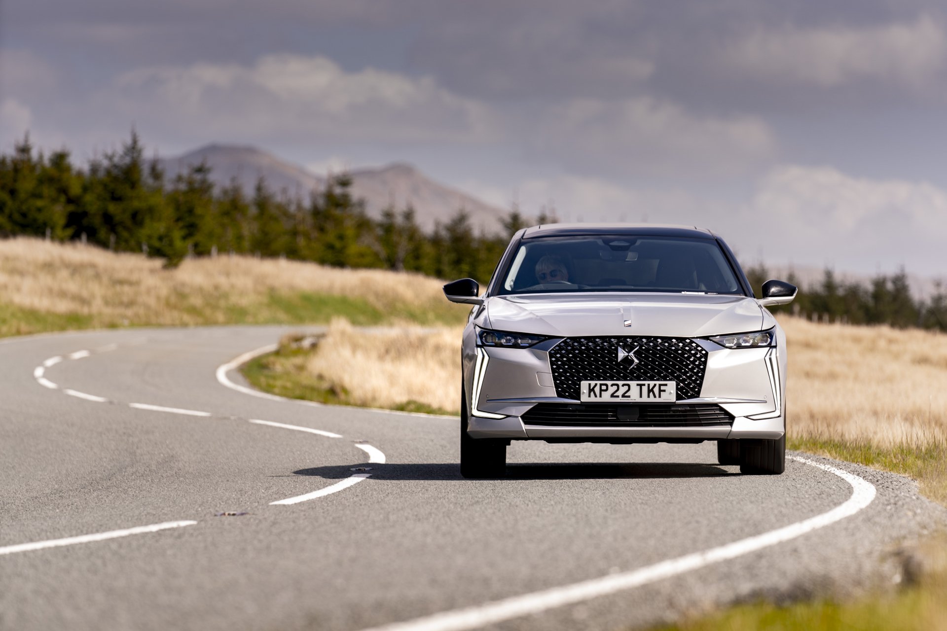 Download Vehicle DS 4 4k Ultra HD Wallpaper