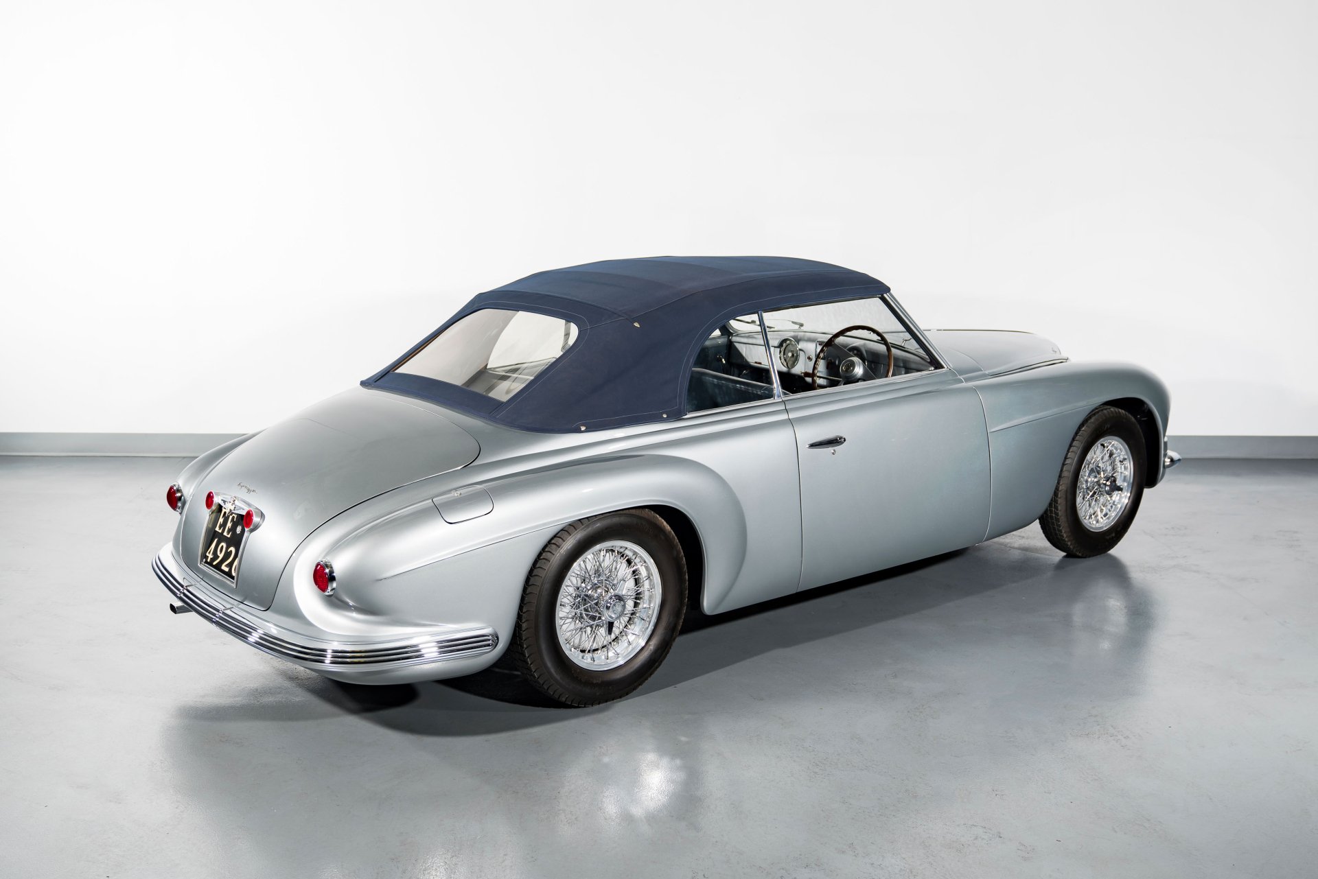 Download Vehicle Alfa Romeo 6C 2500 4k Ultra HD Wallpaper