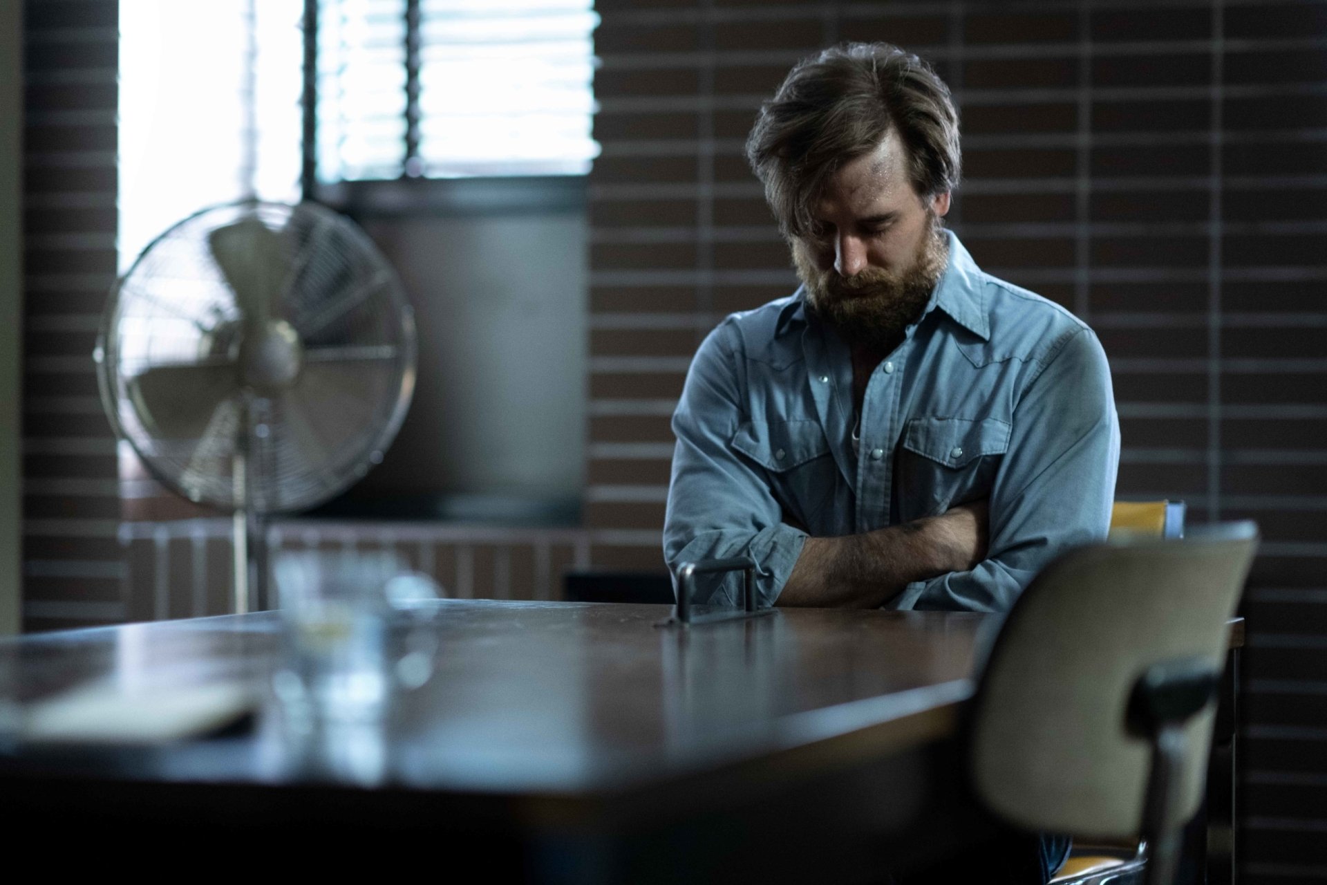 Download TV Show Under The Banner Of Heaven HD Wallpaper