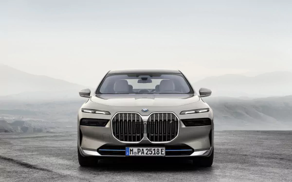 vehicle BMW i7 xDrive60 HD Desktop Wallpaper | Background Image